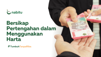 Bersikap Pertengahan dalam Menggunakan Harta